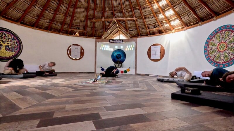 Mexico 26: Openhand Bow