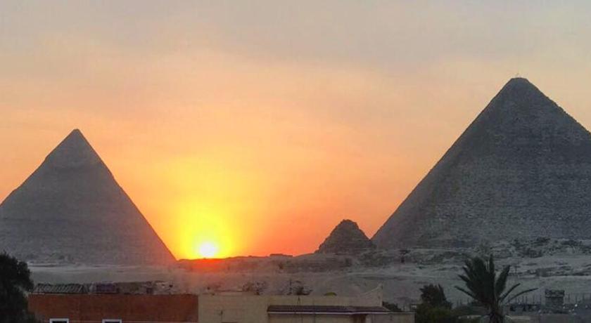 Pyramid Sunset - Atlantis Pilgrimage