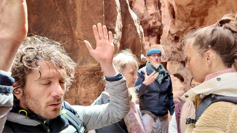 Arabia 26: Ravine Chakra Singing by Openhand